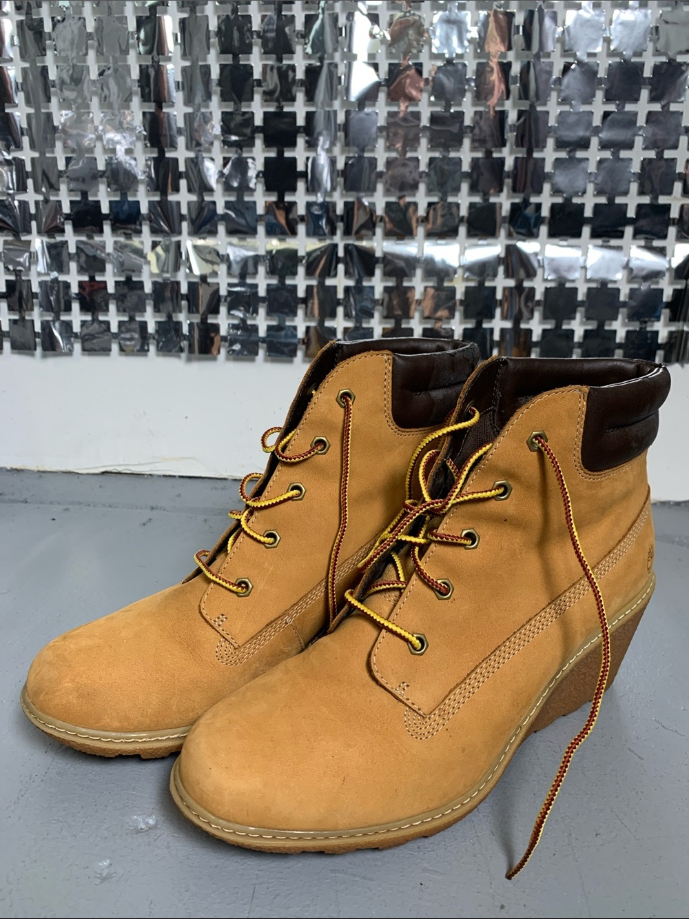 Timberland Women's Tan Suede Lace-Up Wedge Boots